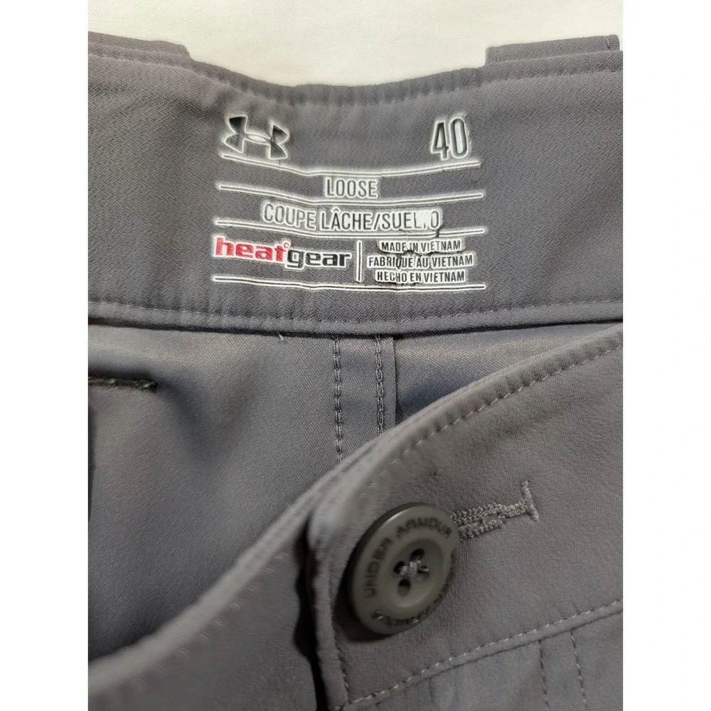 Under Armour HeatGear Mens Cargo Shorts Size 40 Gray Loose Fit Performance Golf